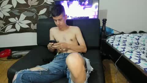 Snapshot of cristiand20 chatting on 01/12/25, 03:39 Cristian online show from 01/12/25, 03:39