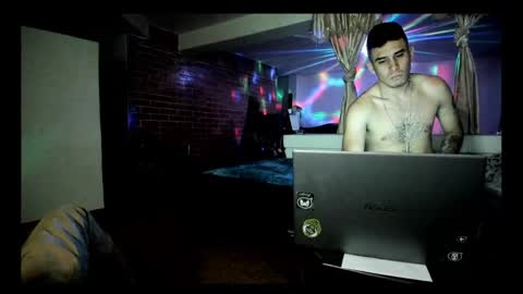 Snapshot of cristiand20 chatting on 02/26/25, 04:14 Cristian online show from 02/26/25, 04:14
