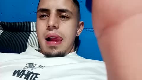 Snapshot of cristianramod138 chatting on 09/24/25, 03:21 cristianramod138 online show from 09/24/25, 03:21