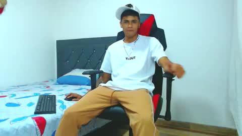 Snapshot of cristiantayron chatting on 03/09/26, 07:12 cristian online show from 03/09/26, 07:12