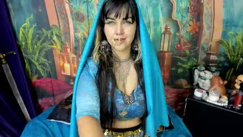 Snapshot of cristina_blue21 chatting on 01/18/26, 10:52 Cristina online show from 01/18/26, 10:52
