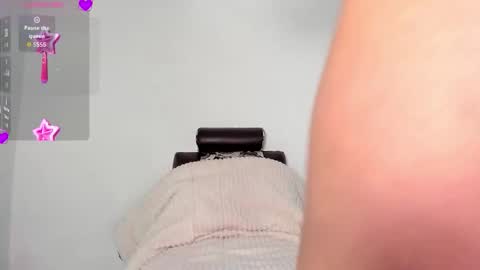 Snapshot of cristina_fernando chatting on 10/11/25, 11:36 soycriss online show from 10/11/25, 11:36