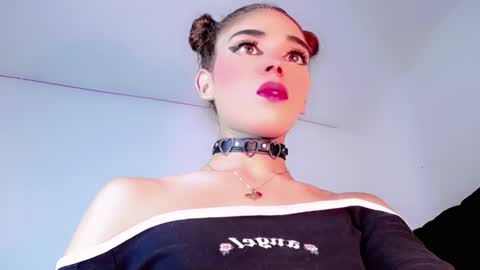 Snapshot of cristinadollsex chatting on 01/17/25, 07:19 Cristinadollsex online show from 01/17/25, 07:19
