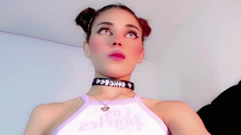 Snapshot of cristinadollsex chatting on 01/24/25, 10:32 Cristinadollsex online show from 01/24/25, 10:32