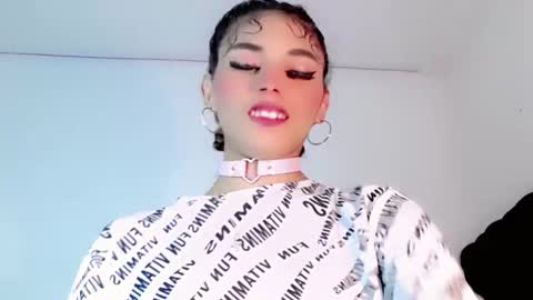 Snapshot of cristinadollsex chatting on 02/11/25, 11:01 Cristinadollsex online show from 02/11/25, 11:01