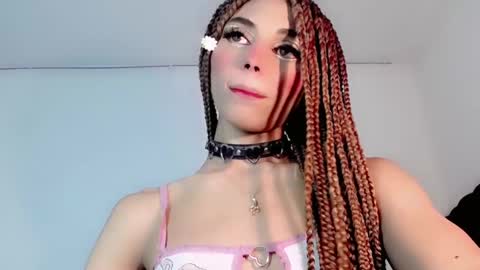 Snapshot of cristinadollsex chatting on 02/22/25, 12:08 Cristinadollsex online show from 02/22/25, 12:08