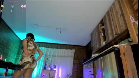 Snapshot of cristinavanegas chatting on 03/25/26, 11:11 Julieta online show from 03/25/26, 11:11
