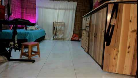 Snapshot of cristinavanegas chatting on 04/07/26, 08:42 Julieta online show from 04/07/26, 08:42