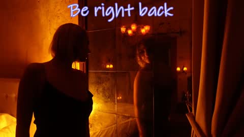 Snapshot of cristinavinci chatting on 12/20/24, 06:56 CristinaVinci online show from 12/20/24, 06:56