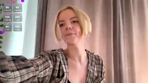 Snapshot of cristinekondo chatting on 04/25/26, 03:09 Marry online show from 04/25/26, 03:09