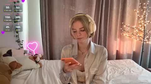 Snapshot of cristinekondo chatting on 05/06/26, 03:17 Marry online show from 05/06/26, 03:17