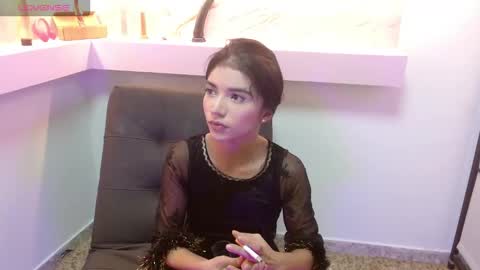 Cristin online show from 10/24/25, 01:57