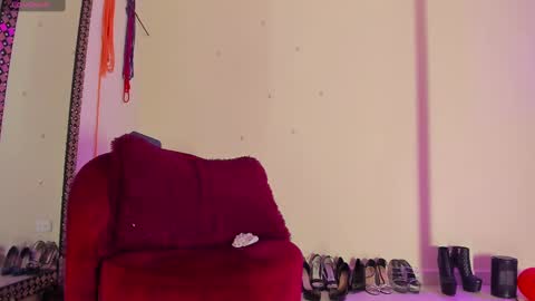 Snapshot of cristinsmith chatting on 03/08/25, 06:47 Cristin online show from 03/08/25, 06:47