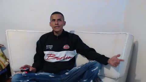 Snapshot of cristofergomez3 chatting on 05/27/26, 01:13 CRISS online show from 05/27/26, 01:13