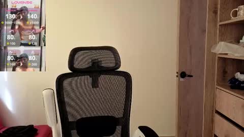 Snapshot of cristopher23_ chatting on 10/14/25, 01:56 cristopher23 online show from 10/14/25, 01:56