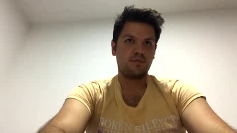 Snapshot of cristopher3042 chatting on 12/15/24, 02:19 cristopher3042 online show from 12/15/24, 02:19