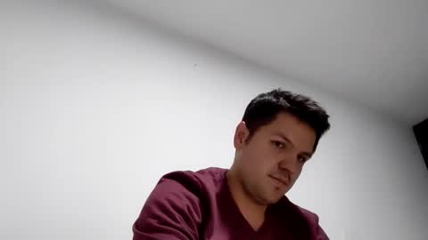 Snapshot of cristopher3042 chatting on 01/29/25, 01:37 cristopher3042 online show from 01/29/25, 01:37