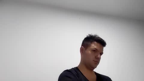 Snapshot of cristopher3042 chatting on 02/08/25, 05:08 cristopher3042 online show from 02/08/25, 05:08