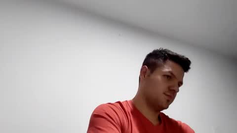 Snapshot of cristopher3042 chatting on 02/14/25, 03:43 cristopher3042 online show from 02/14/25, 03:43