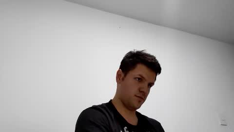 Snapshot of cristopher3042 chatting on 02/25/25, 11:00 cristopher3042 online show from 02/25/25, 11:00