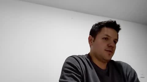 Snapshot of cristopher3042 chatting on 02/28/25, 02:53 cristopher3042 online show from 02/28/25, 02:53