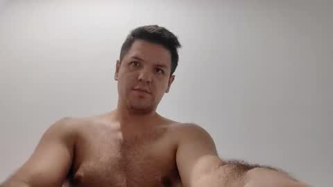 Snapshot of cristopher3042 chatting on 10/23/25, 12:43 cristopher3042 online show from 10/23/25, 12:43