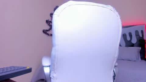 Cristopher online show from 12/18/24, 03:55