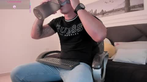 Cristopher online show from 05/08/26, 01:38
