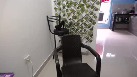 crisyoha4020 online show from 12/13/25, 07:53