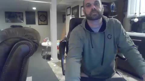 Snapshot of crm400 chatting on 09/28/25, 01:55 billybasement online show from 09/28/25, 01:55