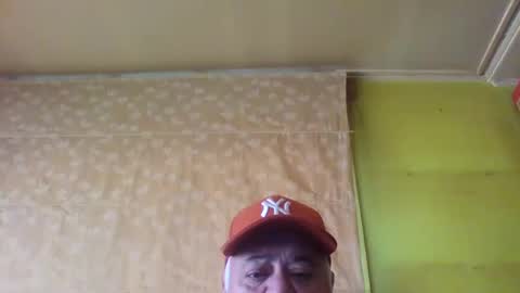 crmperez online show from 01/05/25, 08:42