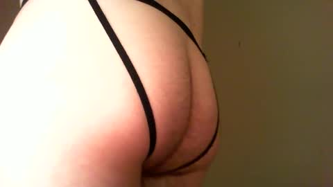 Snapshot of crnutz35 chatting on 12/29/24, 03:11 crnutz35 online show from 12/29/24, 03:11