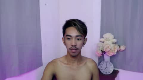 crocodale online show from 10/06/25, 03:31