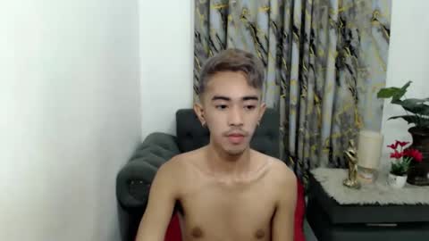 crocodale online show from 10/18/25, 11:44