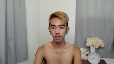 Snapshot of crocodale chatting on 11/13/25, 05:06 crocodale online show from 11/13/25, 05:06