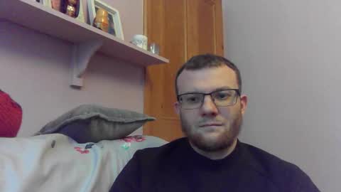 Cropper online show from 11/08/25, 03:45