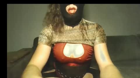 Snapshot of crossdress2anal chatting on 10/21/25, 09:59 crossdress2anal online show from 10/21/25, 09:59