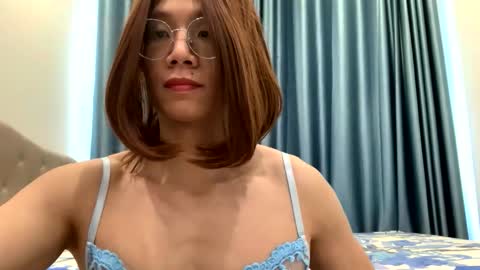 Anna online show from 06/01/26, 03:19