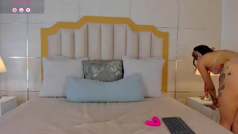 Snapshot of crysta_lrose_ chatting on 03/14/26, 11:15 Crystal Rose online show from 03/14/26, 11:15