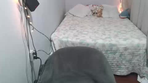 CRYSTAL 1991 online show from 09/17/25, 04:14