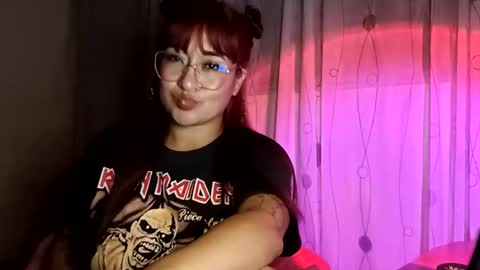 Snapshot of crystal_669 chatting on 02/06/25, 04:21 carol online show from 02/06/25, 04:21