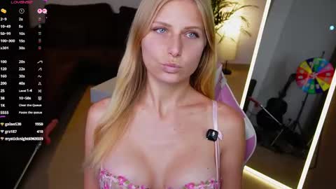 Crystal online show from 07/25/26, 08:39