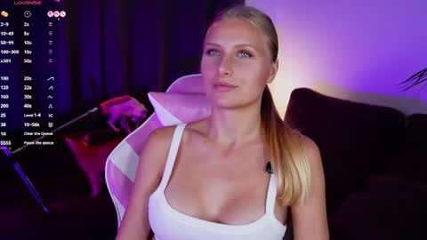 Crystal online show from 07/26/26, 08:05
