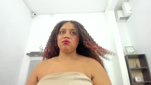 crystal_butterfly1 online show from 01/10/25, 05:34