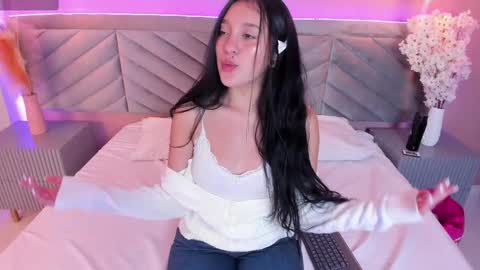 crystal_collinss_ online show from 02/07/25, 01:22