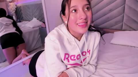 crystal_collinss_ online show from 03/02/25, 05:36