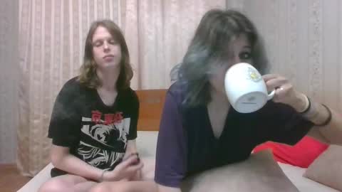 Crystal and Marcl online show from 12/03/24, 07:55