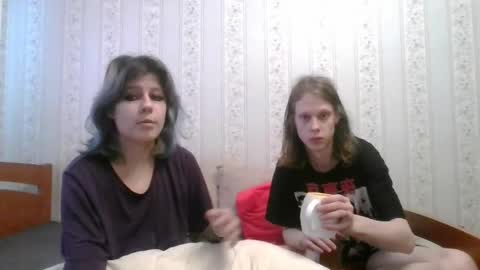 Crystal and Marcl online show from 12/04/24, 10:24
