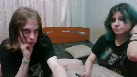 Crystal and Marcl online show from 12/19/24, 12:34
