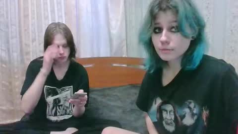 Crystal and Marcl online show from 12/19/24, 06:56